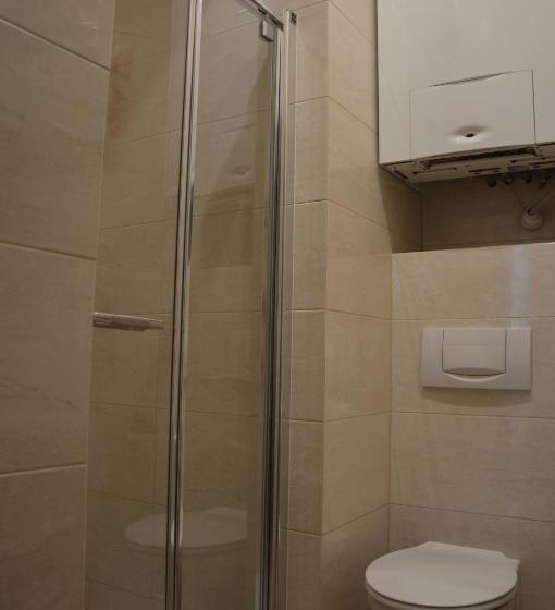 هاستل Ada Aparthouse