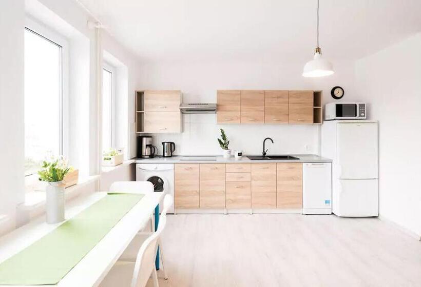 هاستل Włodkowica