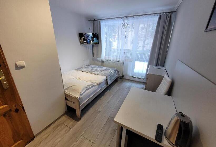 تختخواب و صبحانه 4 Pory Roku