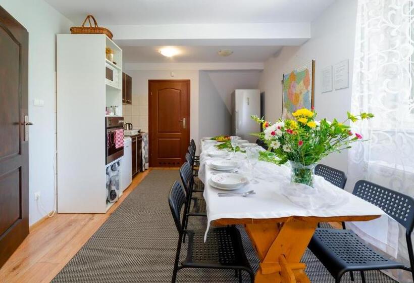 مبيت وإفطار Leśniczówka Pod śnieżką