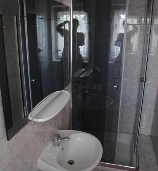 تختخواب و صبحانه Willa Irys