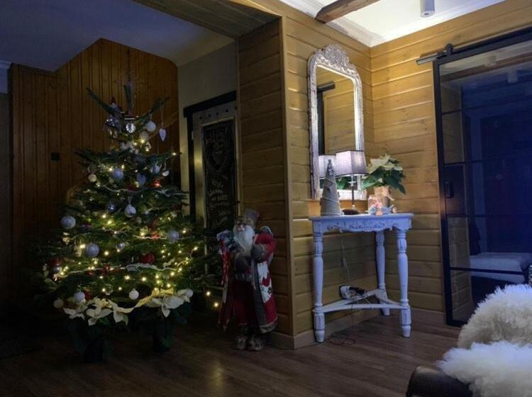 تختخواب و صبحانه Willa Karkonoska