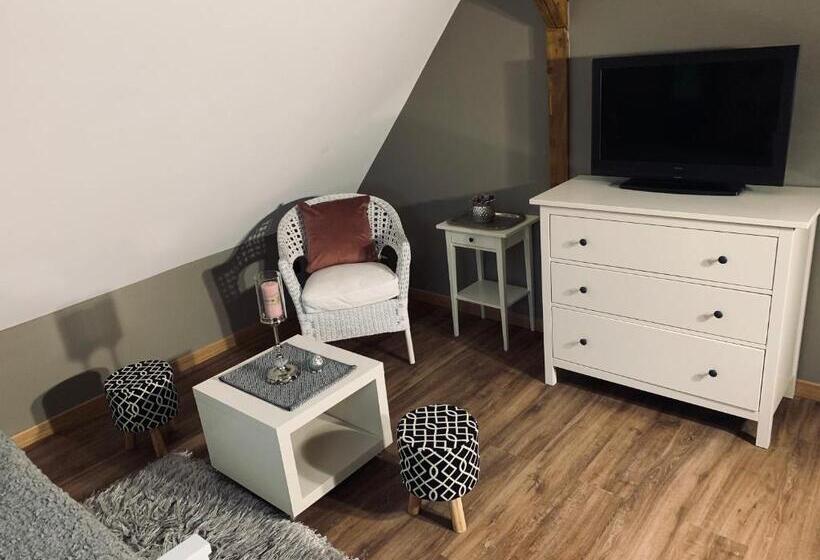 تختخواب و صبحانه Willa Karkonoska