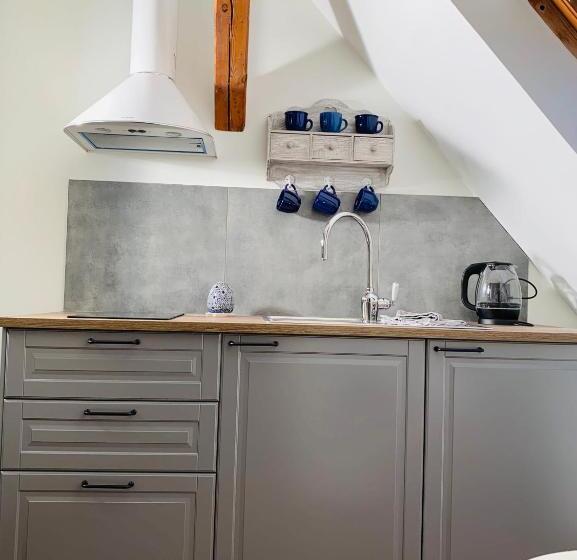 تختخواب و صبحانه Willa Karkonoska