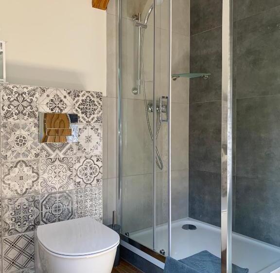 تختخواب و صبحانه Willa Karkonoska