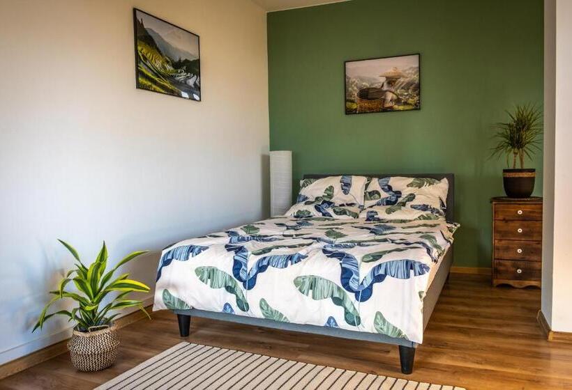 Bed and Breakfast Zajazd Izabela
