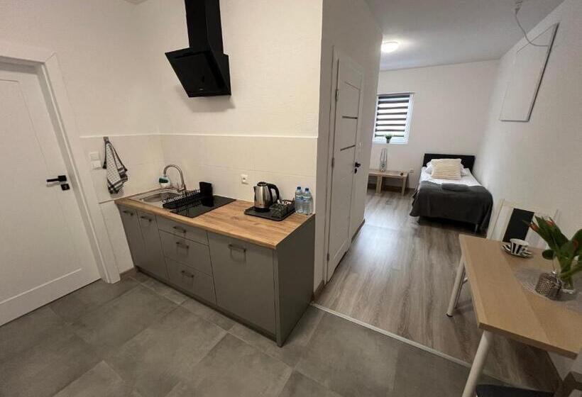 Hostel Adabet