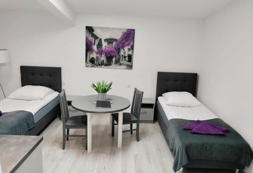 Hostel Adabet