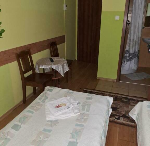 בית מלון כפרי Ik Warmia  Pensjonat, Hostel