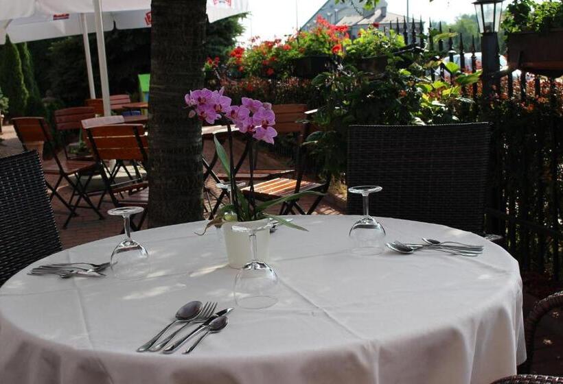 ホテル Piano Cafe B&b