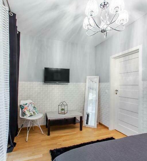 پانسیون Clicktheflat Sienna Center Apart Rooms