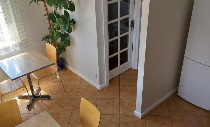 بنسيون Apartamenty I Pokoje Gościnne Kołodziejówka