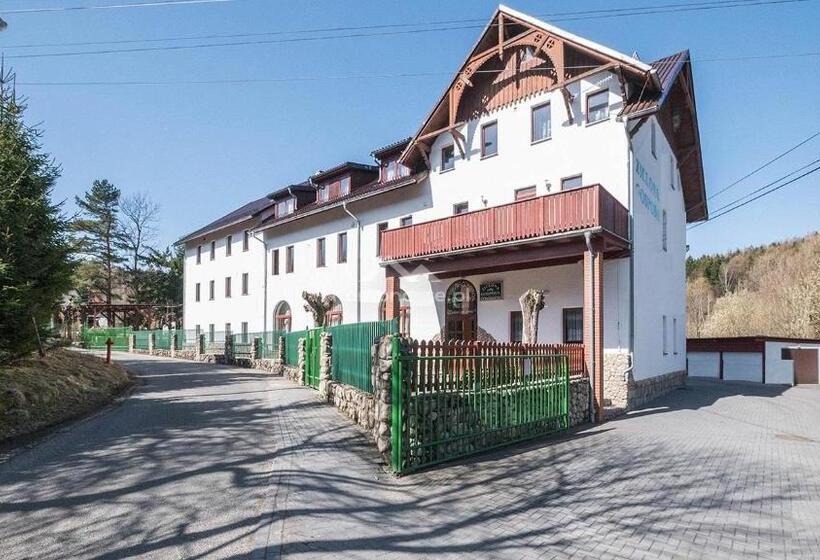 渡假胜地  Ośrodek Wczasowy Zielona Gospoda