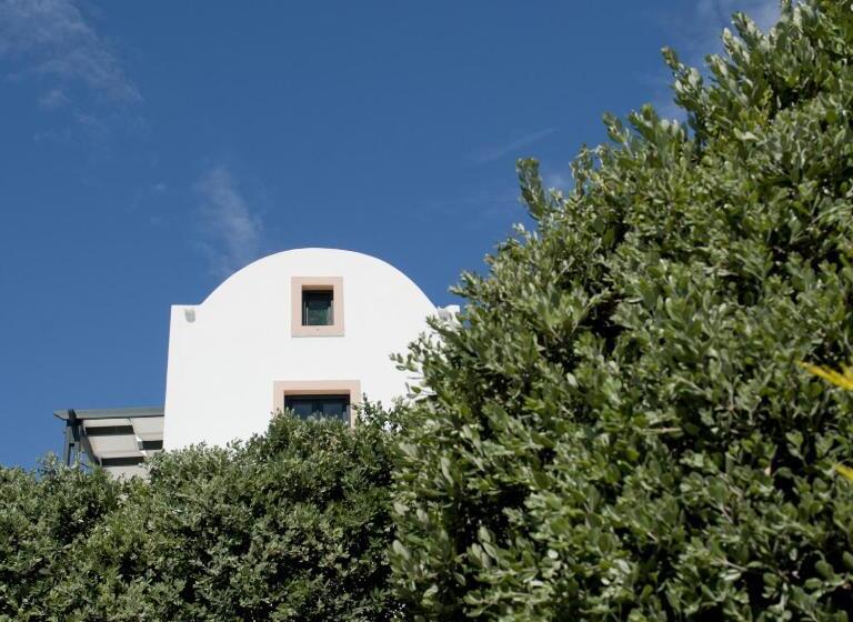 Anthonas Apartments