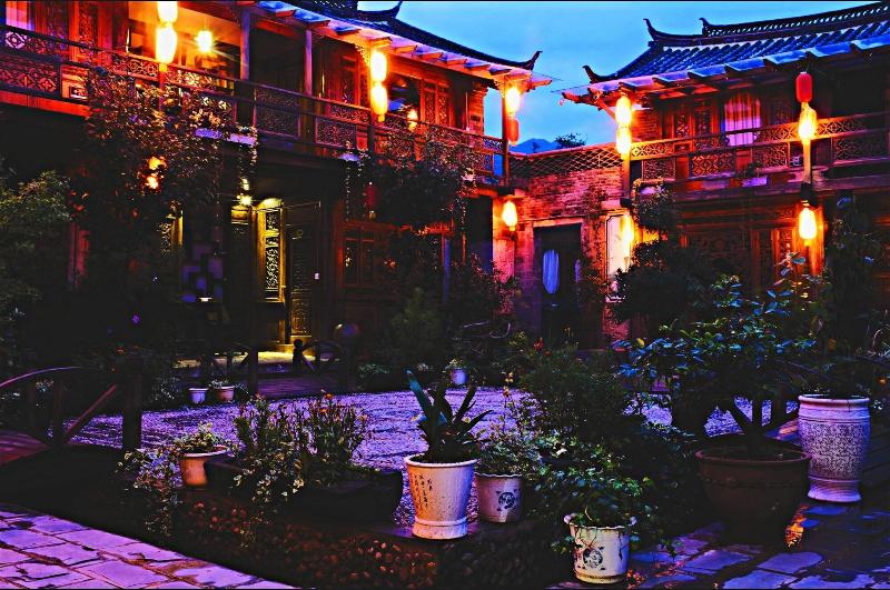 Hotel Lijiang Baisha Holiday Resort