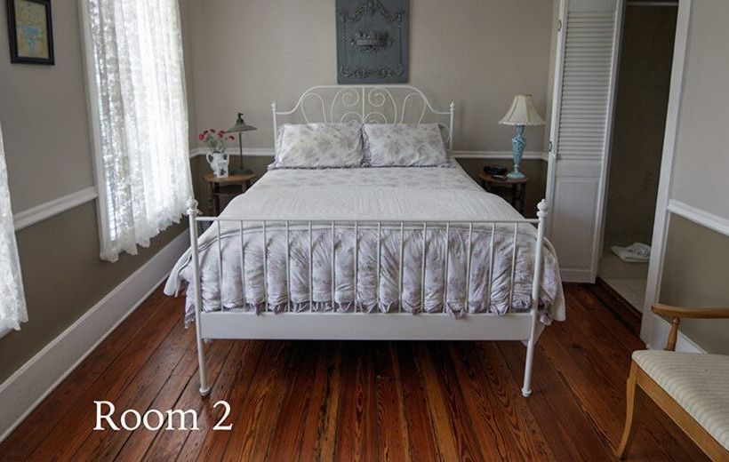 בית מלון כפרי Florida House Inn