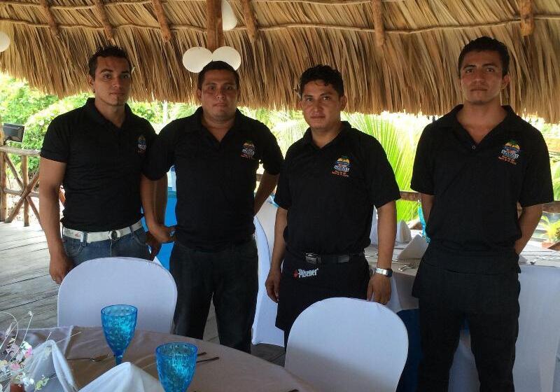 هتل Sabas Beach Resort