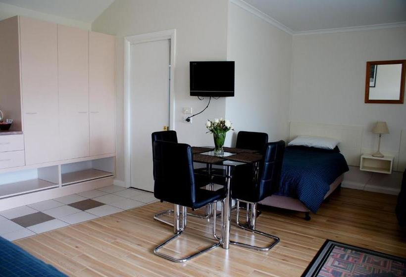 فندق على الطريق Shearwater Cottages