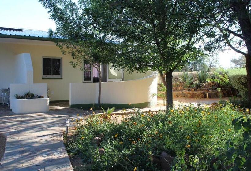 Pension Etango Ranch Guest Farm