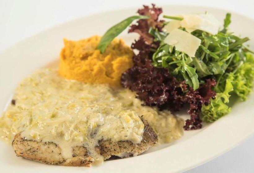 فندق صغير Restauracja Teo