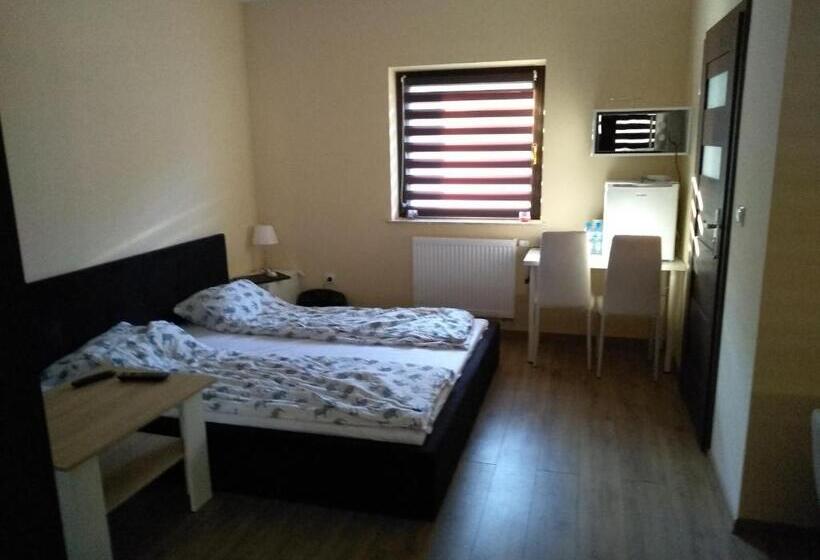 ユースホステル Zajazd Gawrysiówka