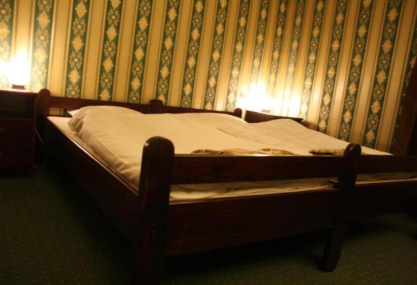 ユースホステル Zajazd U Sosny