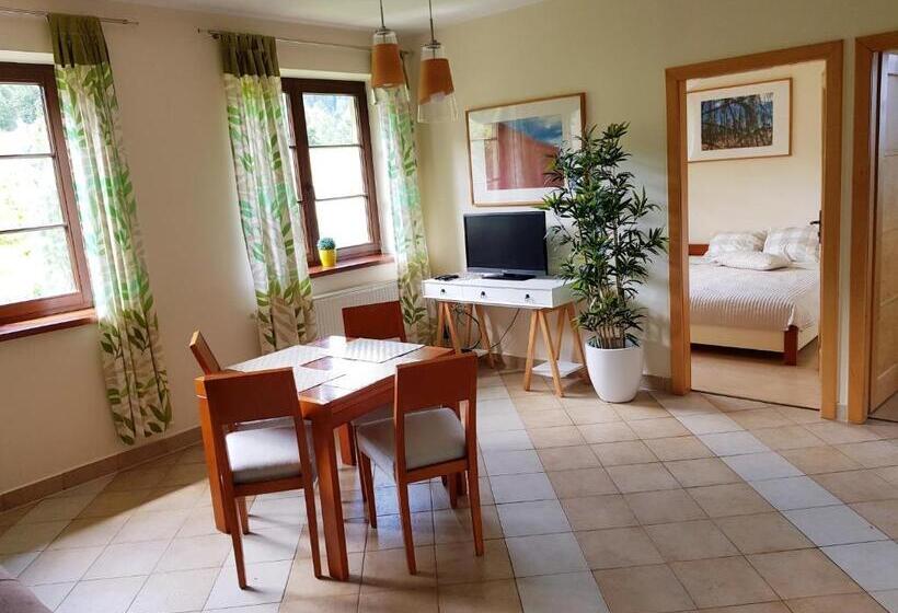 تختخواب و صبحانه Apartamenty Dom Na Wzgórzu Gardenia