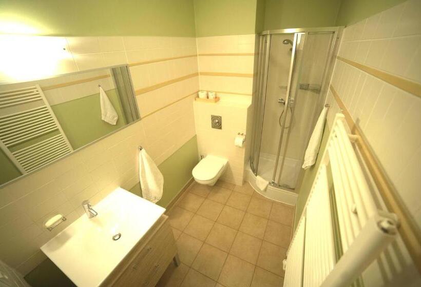 تختخواب و صبحانه Apartamenty Dom Na Wzgórzu Gardenia