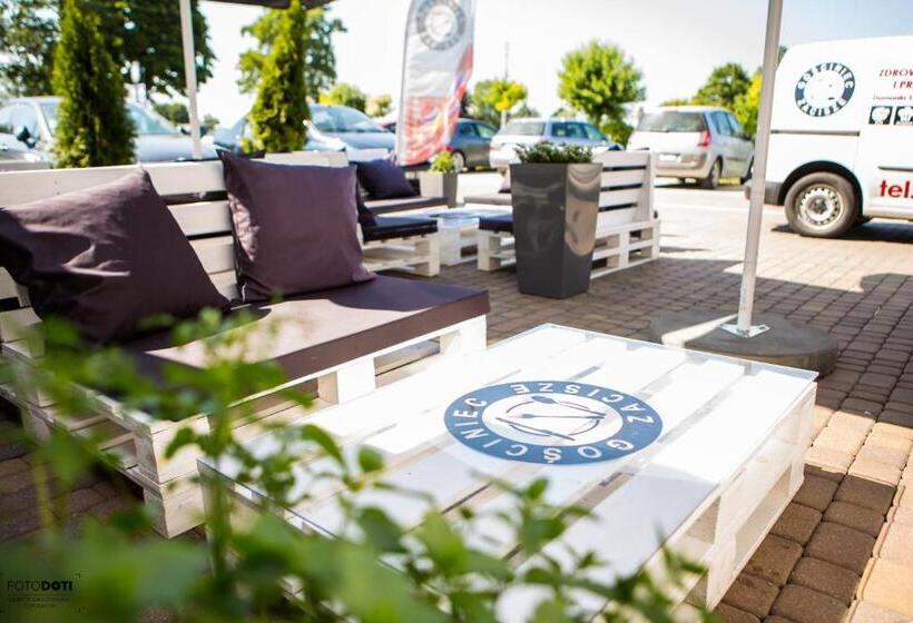ベッドアンドブレックファースト Gościniec Zacisze I Blisko A2 Dąbie Uniejów I Restauracja