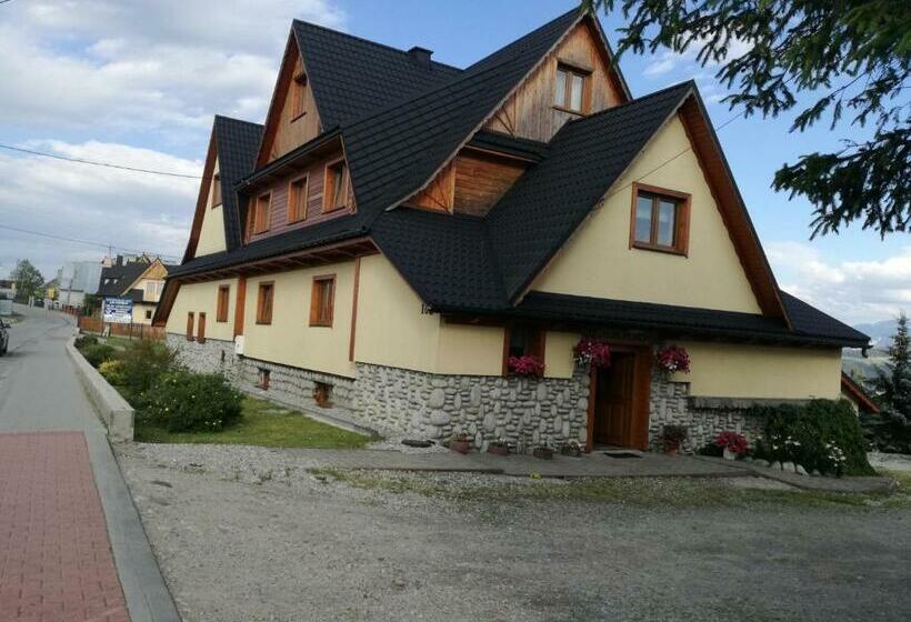 Bed and Breakfast U Skowyrów