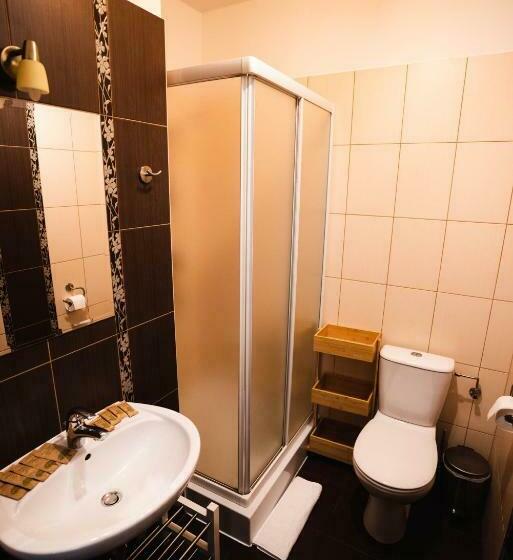 تختخواب و صبحانه Willa 654