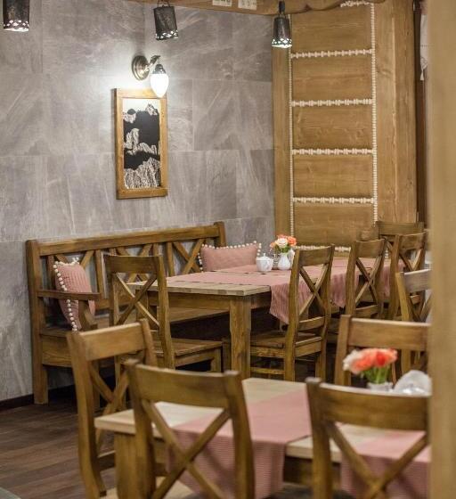 تختخواب و صبحانه Willa Pod Miedzą 200 M Do Term