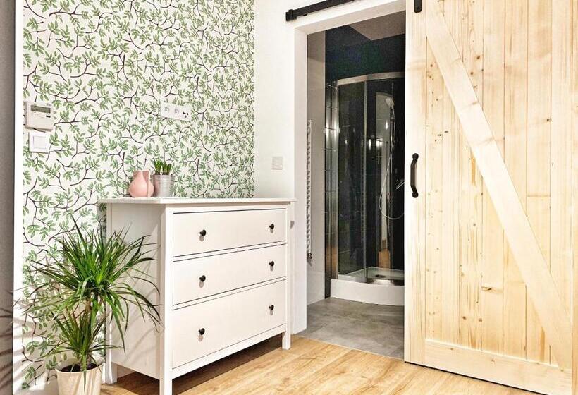 ベッドアンドブレックファースト Zagroda Na Pacanach