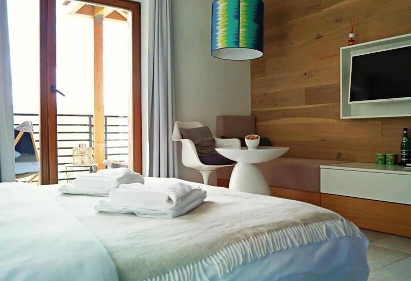 تختخواب و صبحانه Zimowy Domek Boutique Rooms   Adults Only Vege