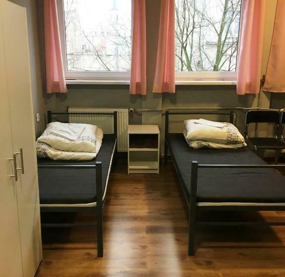 Hostel Pod Topolami