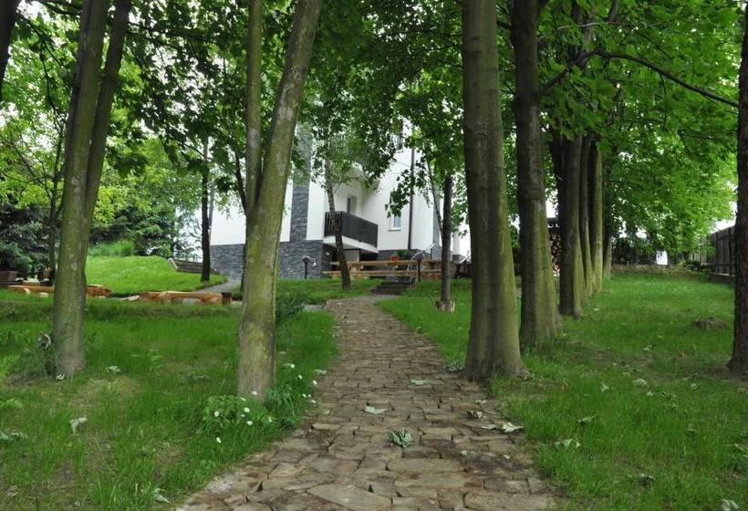 ホテル Agroturystyka Wichrowe Wzgorze