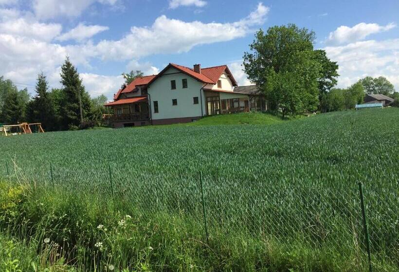 ホテル Bajanówka