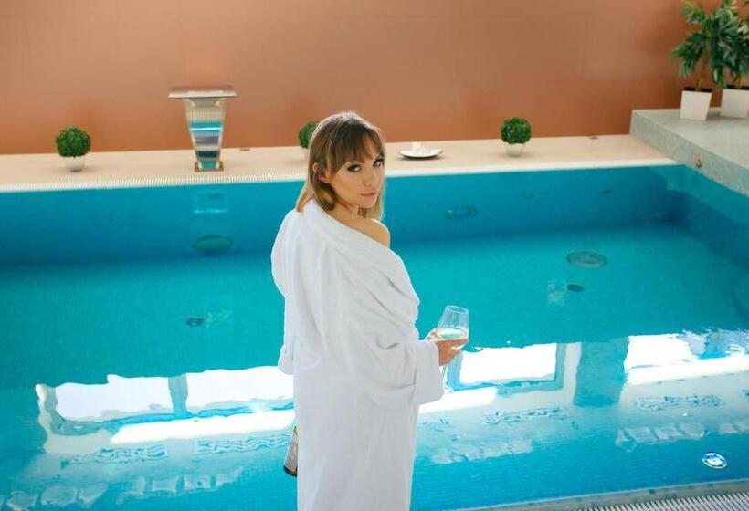 Pensjonat & Spa Raj