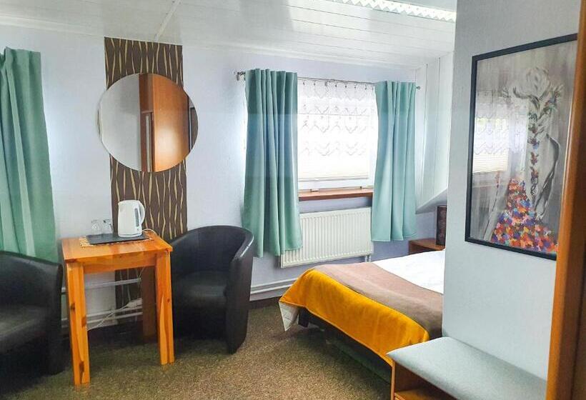 ユースホステル Browar Osjann   Pokoje Gościnne