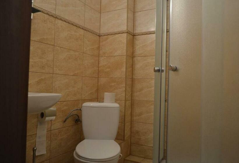 旅馆 Noclegi Capitto