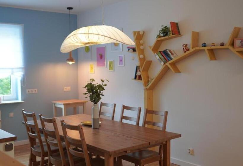 تختخواب و صبحانه Mcew Studnia