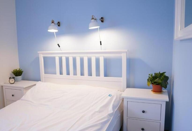 تختخواب و صبحانه Mcew Studnia