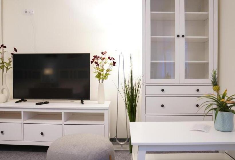 تختخواب و صبحانه Mcew Studnia