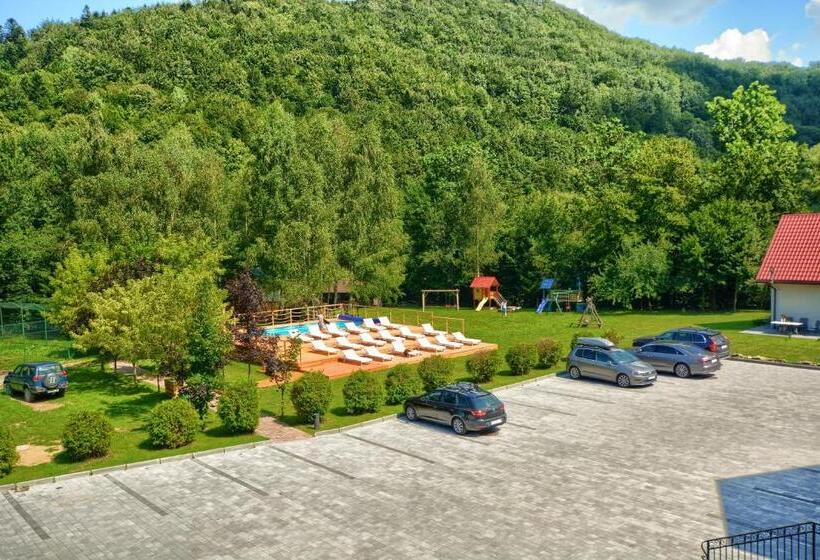 تختخواب و صبحانه Spa & Resort Bukowiec