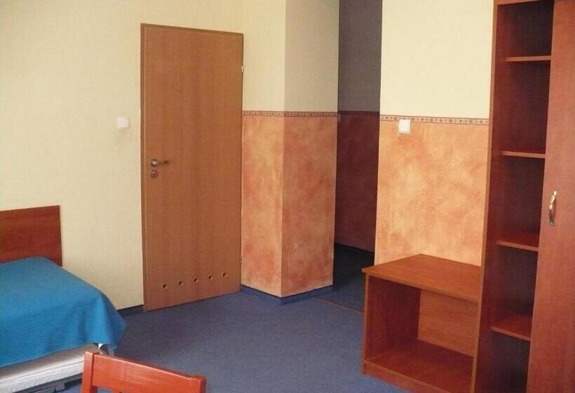 تختخواب و صبحانه Willa Akme