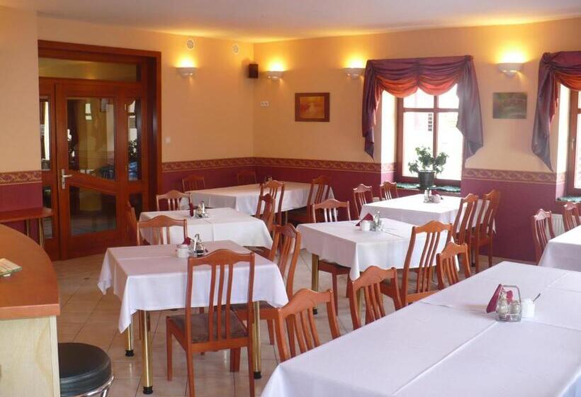 تختخواب و صبحانه Willa Akme