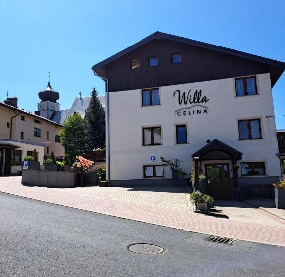 تختخواب و صبحانه Willa Celina