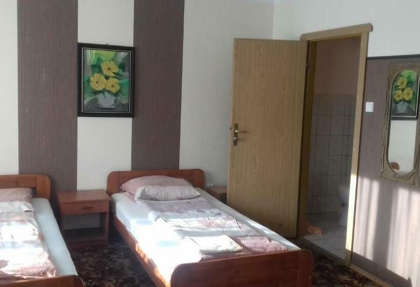 Hostel Jax