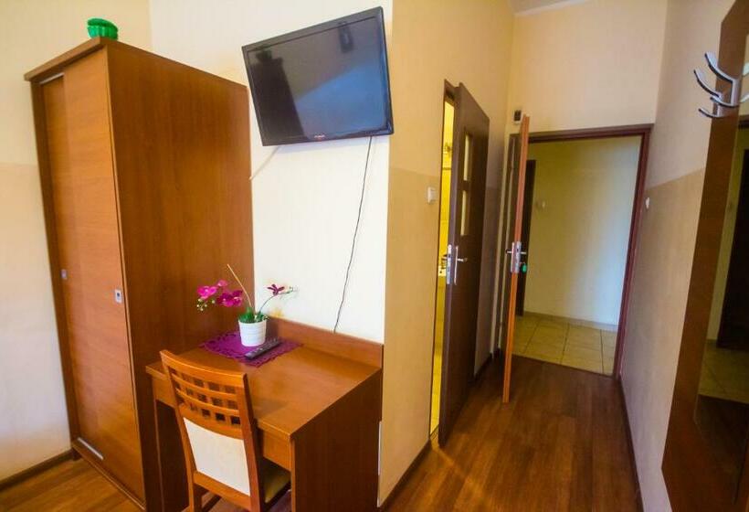 Hostel Soleil