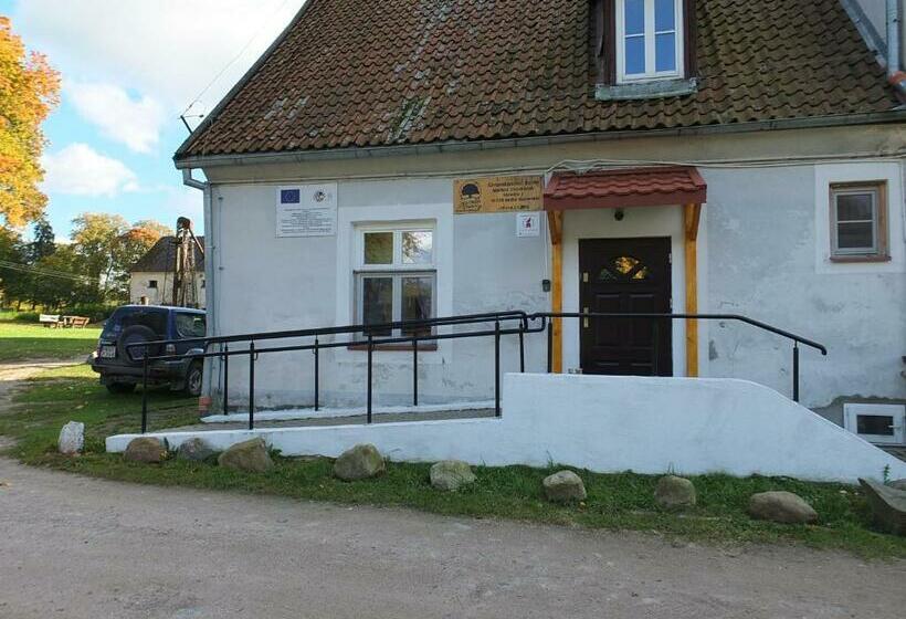 בית מלון כפרי Dwór Klewiny